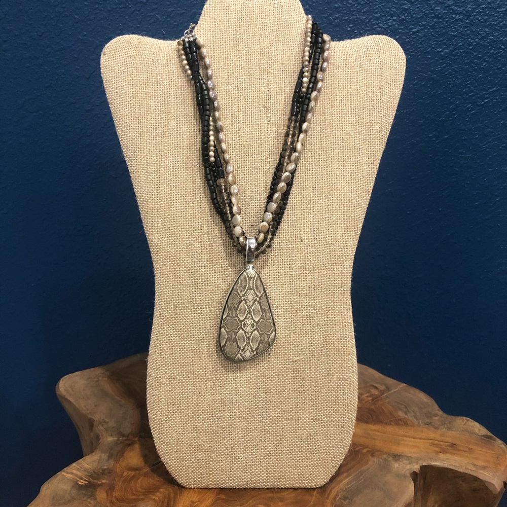 Premier Designs Necklace- Rich & Famous